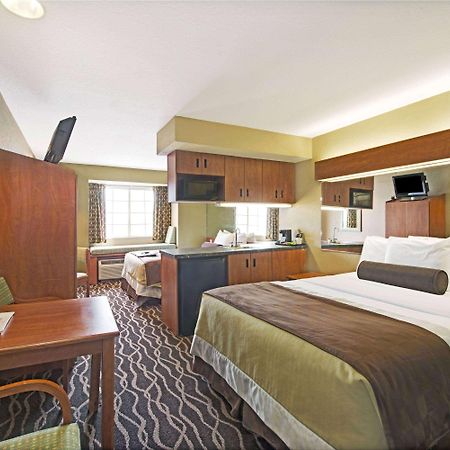 Super 8 By Wyndham San Antonio Downtown Ne Exterior foto
