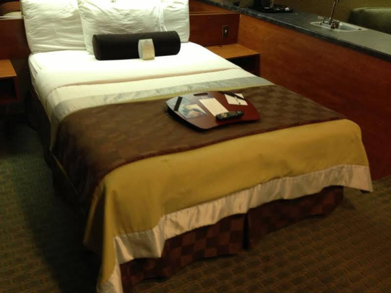 Super 8 By Wyndham San Antonio Downtown Ne Exterior foto